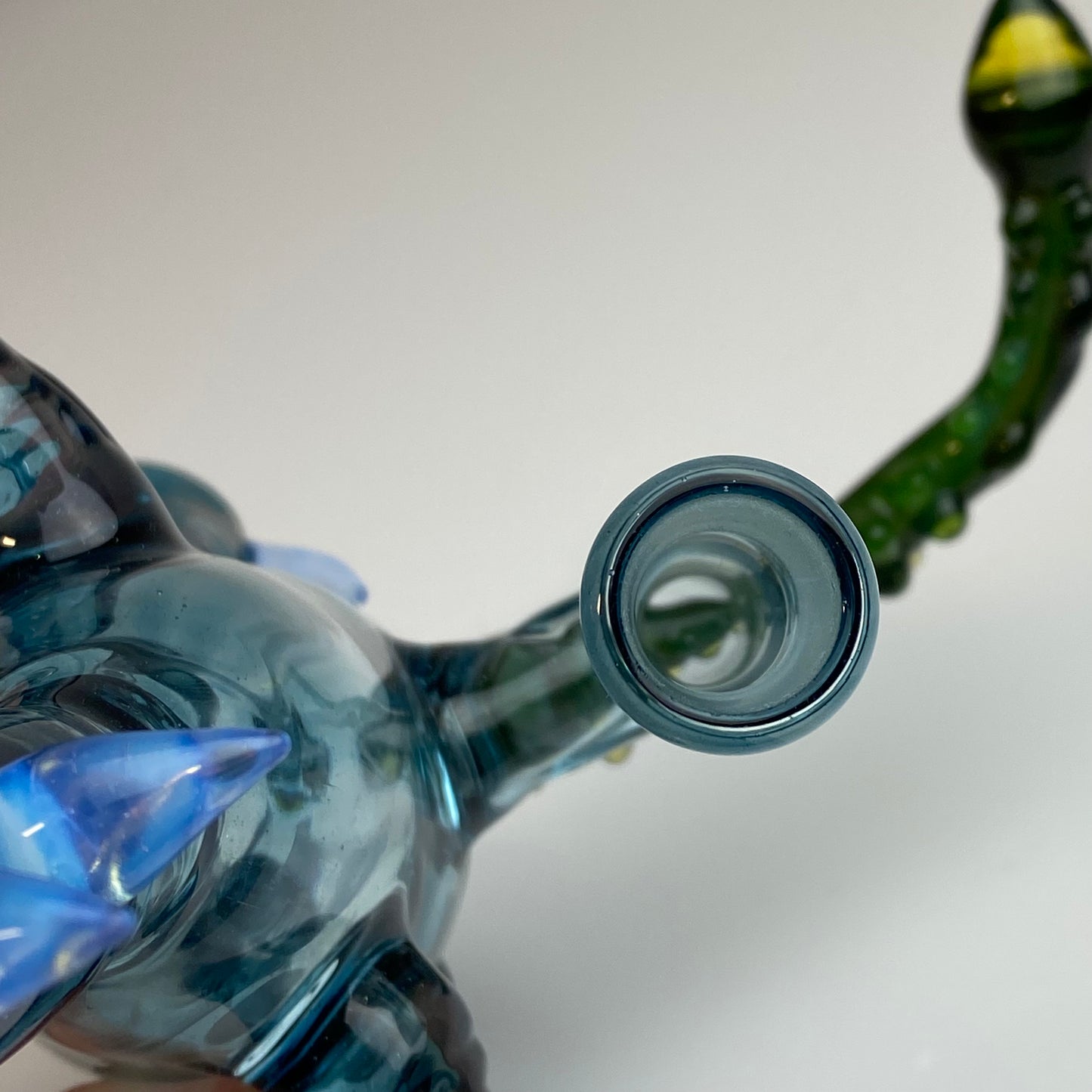 Dragon Sculpture 14mm Glass Rig – Vrosh